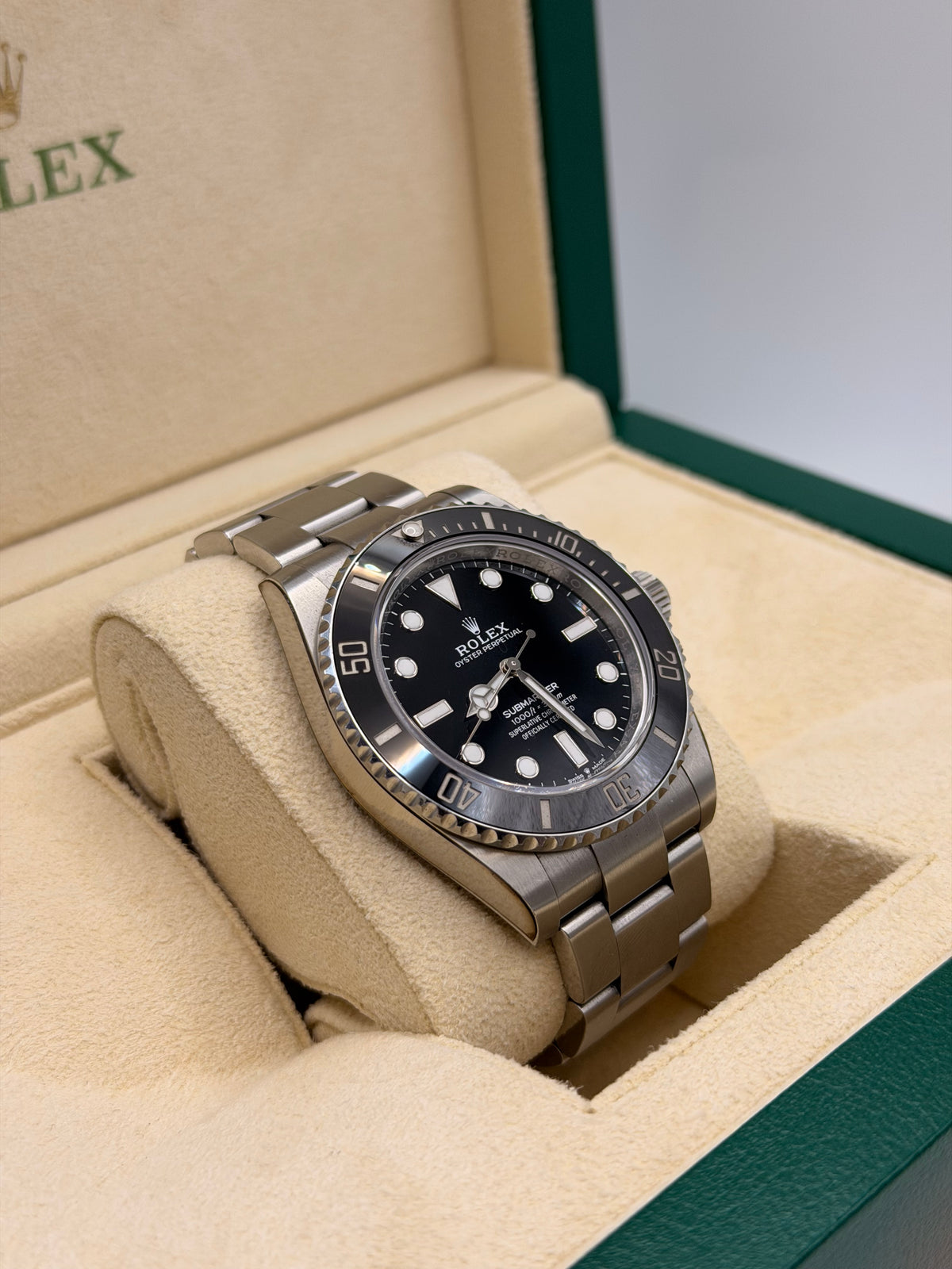 ROLEX SUBMARINER NO DATE - 124060