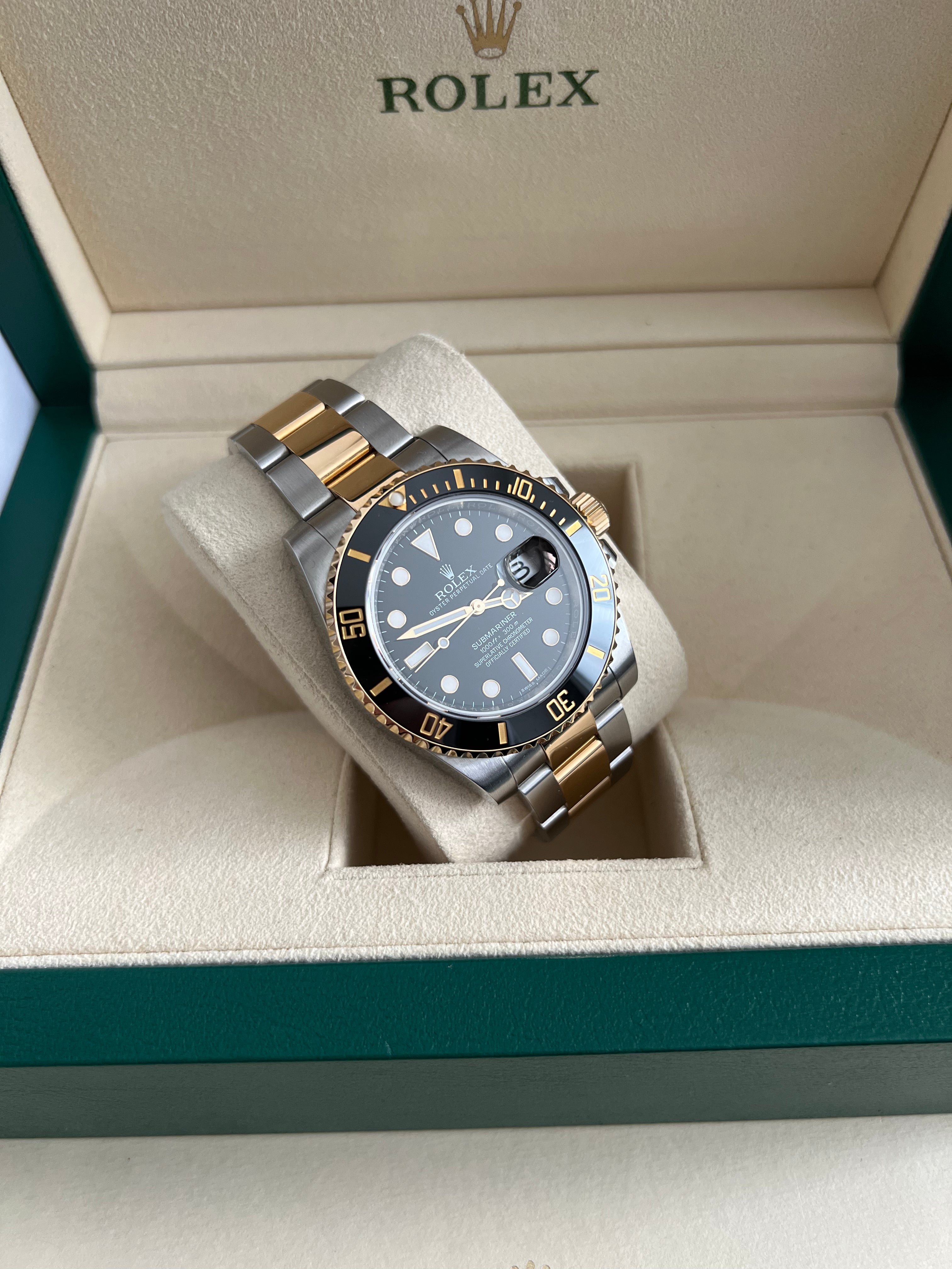 ROLEX SUBMARINER DATE - 116613LN